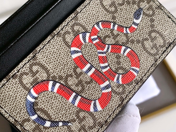 グッチ財布コピー側面デザイン